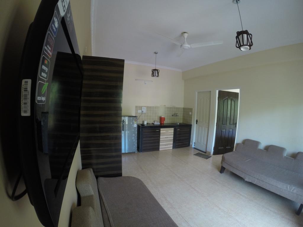 Ocean Crest Hotel Colva Esterno foto