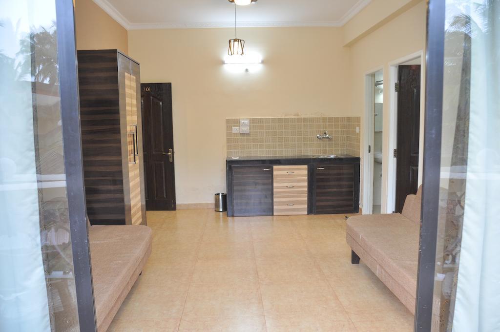 Ocean Crest Hotel Colva Esterno foto