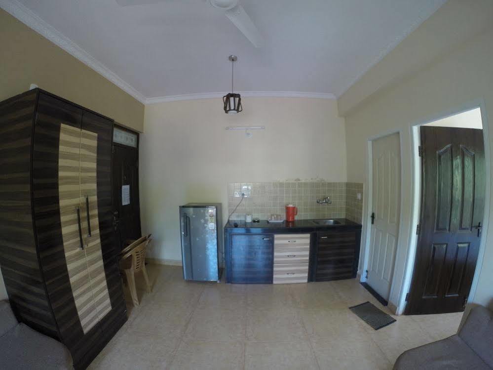 Ocean Crest Hotel Colva Esterno foto